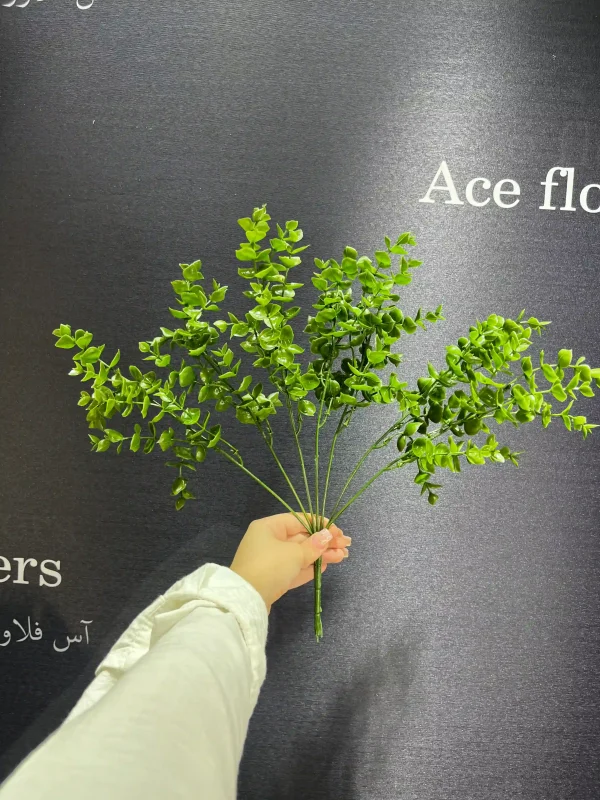 بوته شمشاد پلاستیکی کوتاه برای گل‌آرایی و دکوراسیون داخلی با برگ‌های سبز طبیعی