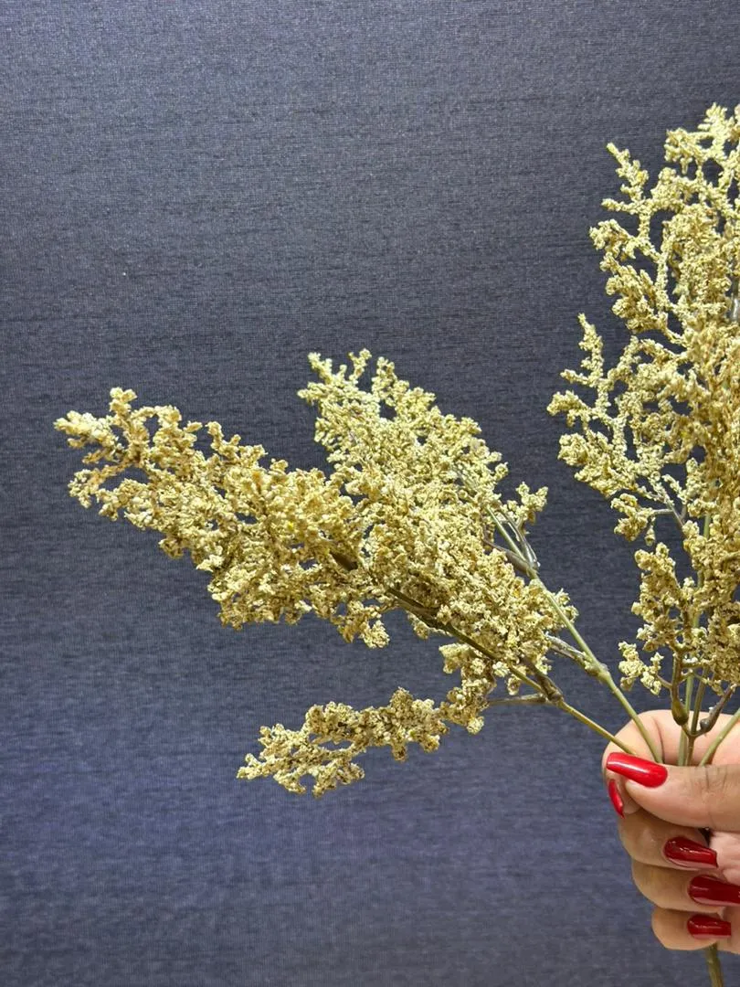 جزئیات و بافت باکیفیت برگ پفکی مصنوعی